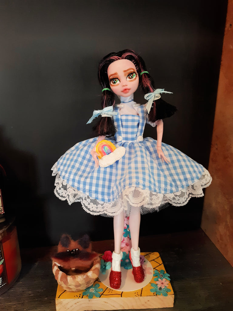DOROTHY GAYLE and Toto Oz Monster High OOAK doll repaint  by Leslie Mehl Art